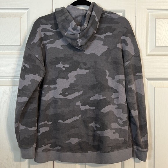 SEVEN7 Size Small Women's Camouflage Hooded Sweatshirt Asymmetrical Hem Stretch - Picture 8 of 8